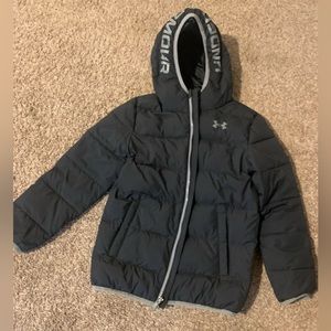 Under armor boys jacket Sz small